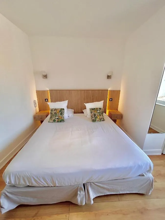 Hotel Les Deux Coteaux Tain-l'Hermitage 3*,  France