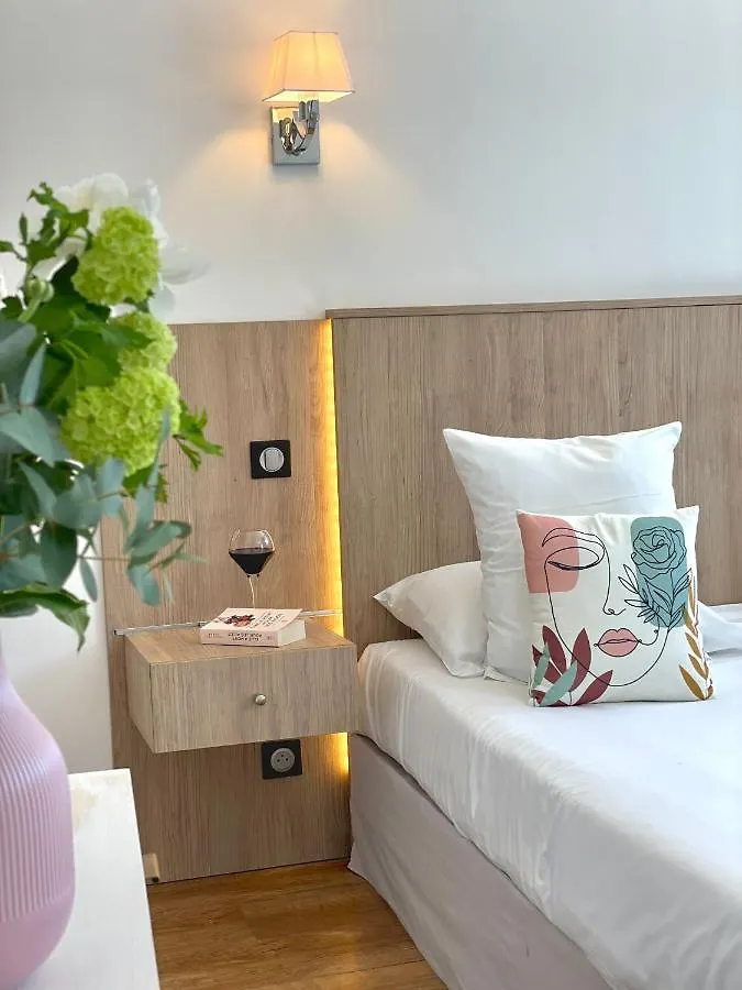 ***  Hotel Les Deux Coteaux Tain-l'Hermitage France